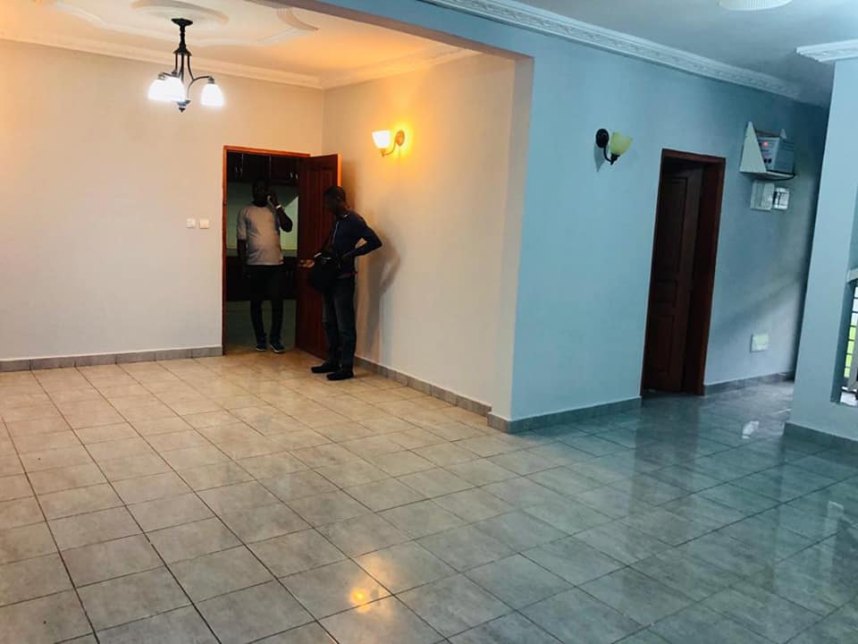 Villa Duplex de 6 Pièces avec Jardin a la Riviera 3 — photo 3