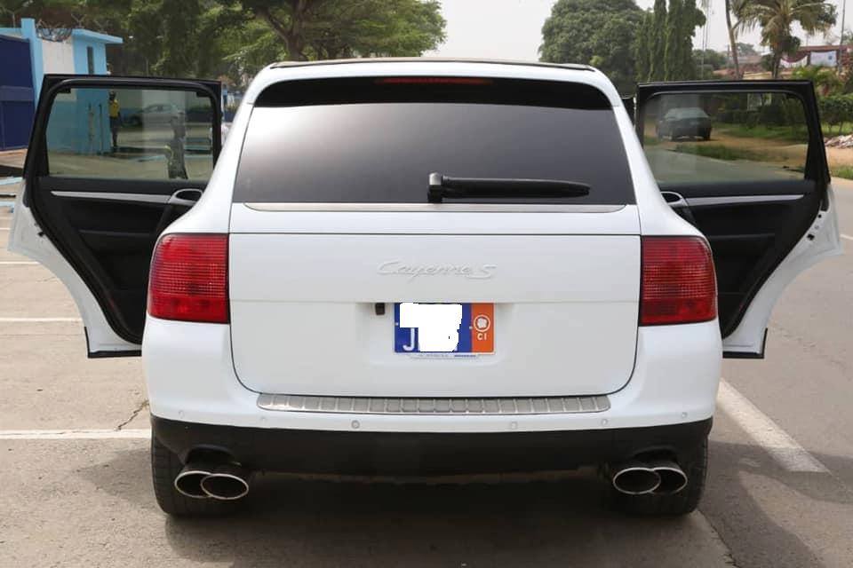 Limousine Porsche Cayenne - 11 Places — photo 6