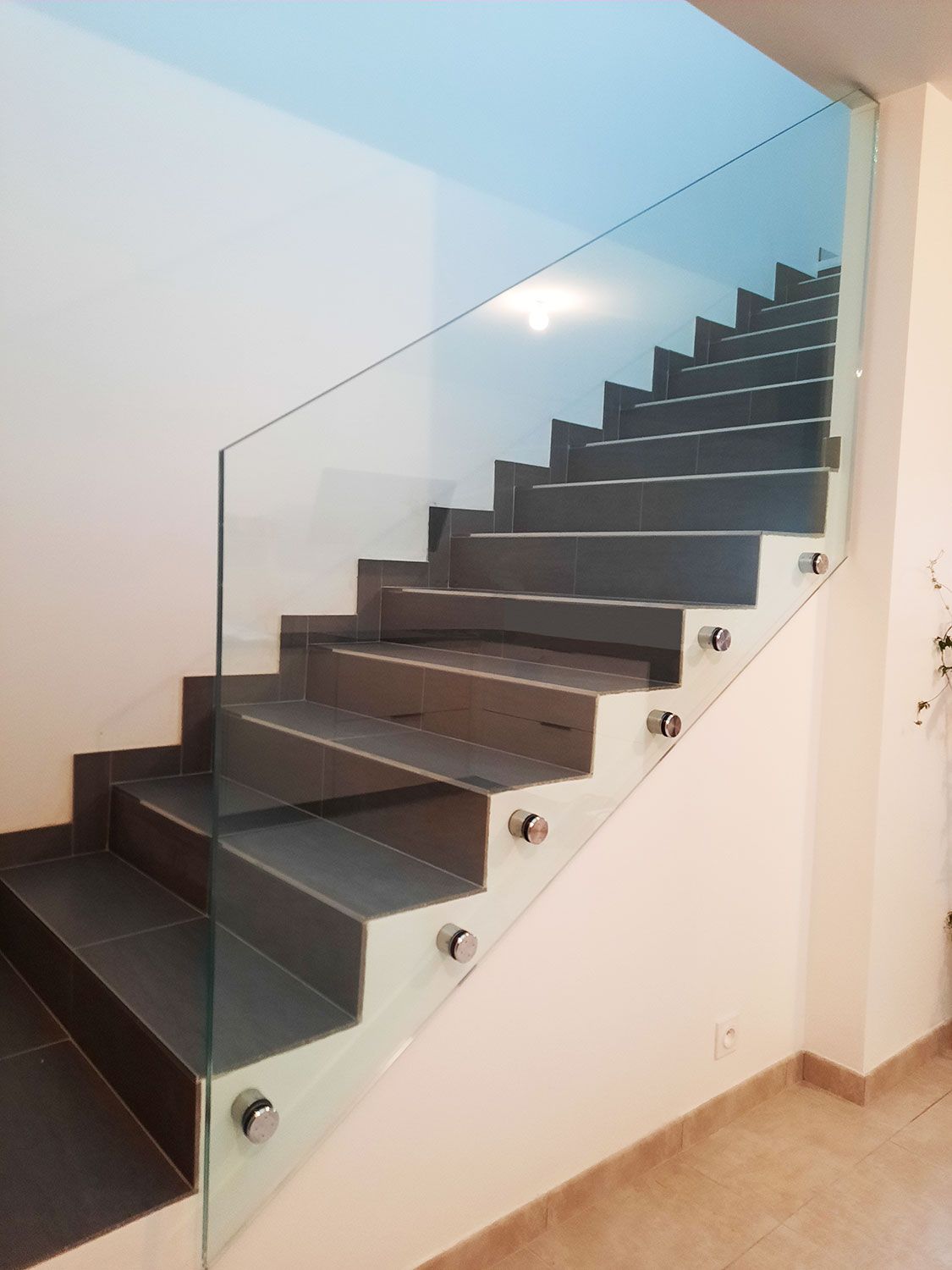 REMPE D'ESCALIER VERRE  ABIDJAN — photo 4