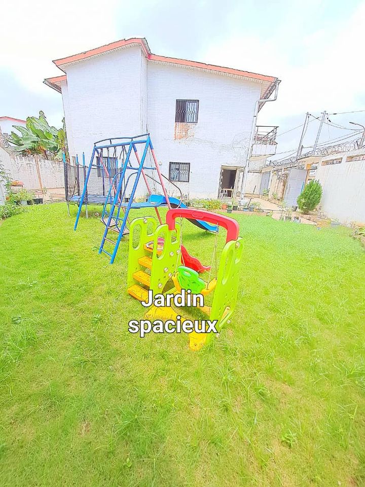 Duplex de 5 Pièces — photo 2
