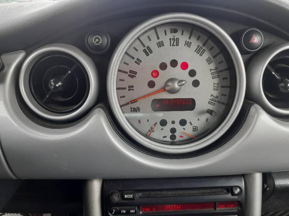 Mini Cooper — photo 5