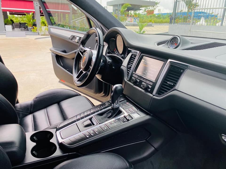 Porsche Macan Turbo — photo 6