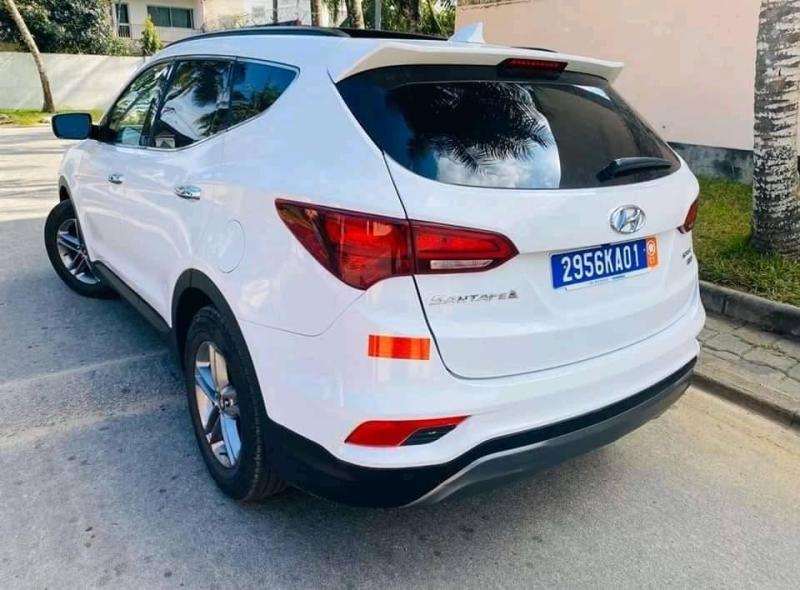 Hyundai Santafe 2017 — photo 3
