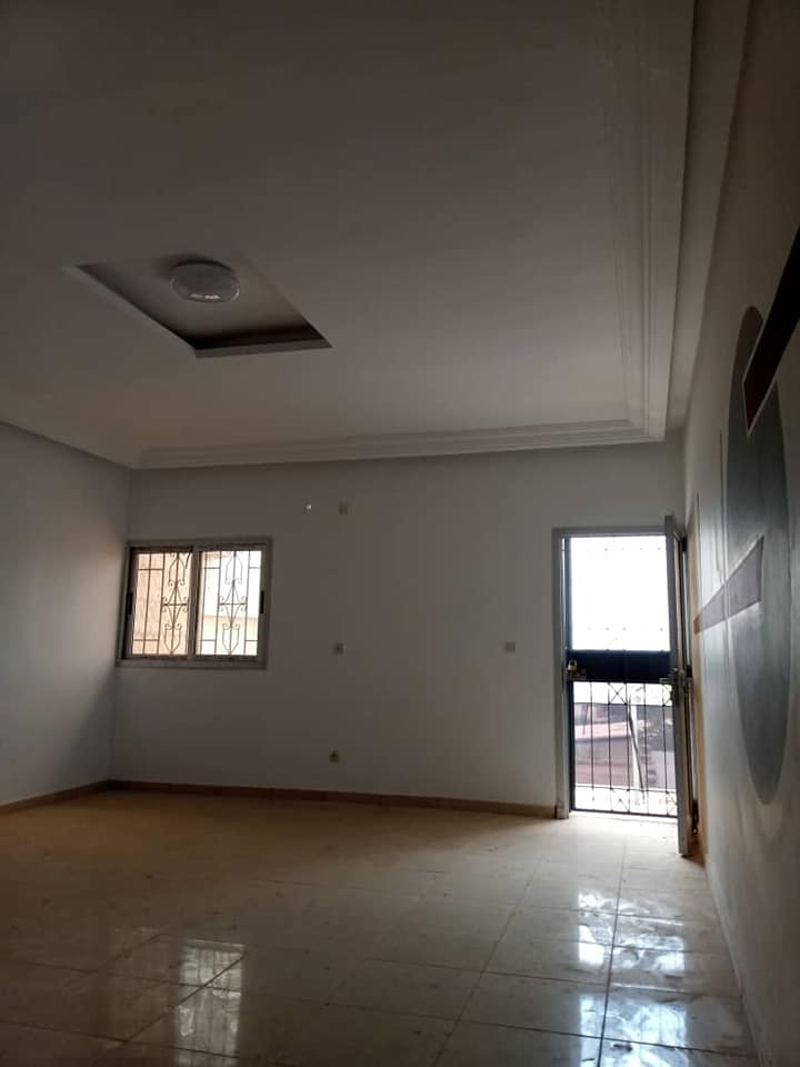 Appartement de 3 Pièces - Route Bingerville — photo 2