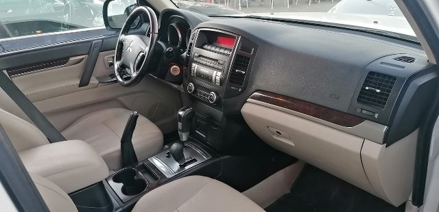 MITSUBISHI Pajero GS DE 2012 Boîte Auto — photo 6