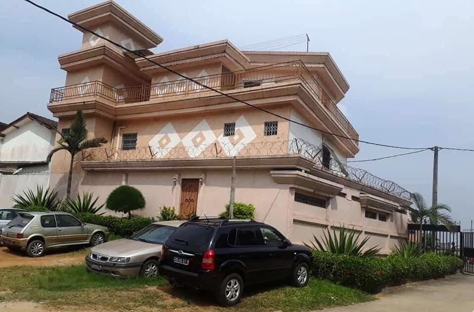 Triplex De 8 Pièces - Angré 8ème Tranche