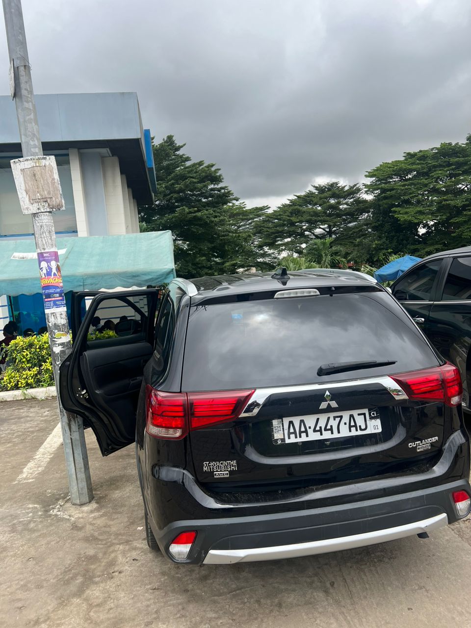 Mitsubishi Outlander — photo 2