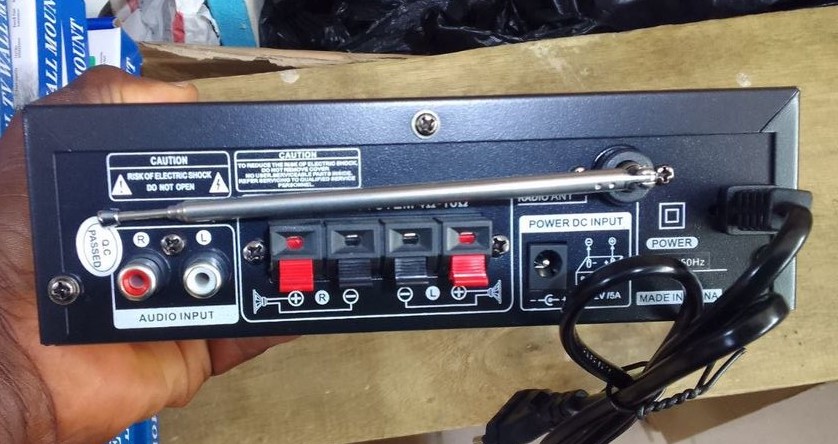 Amplificateur Stéréo Télécommandé — photo 3