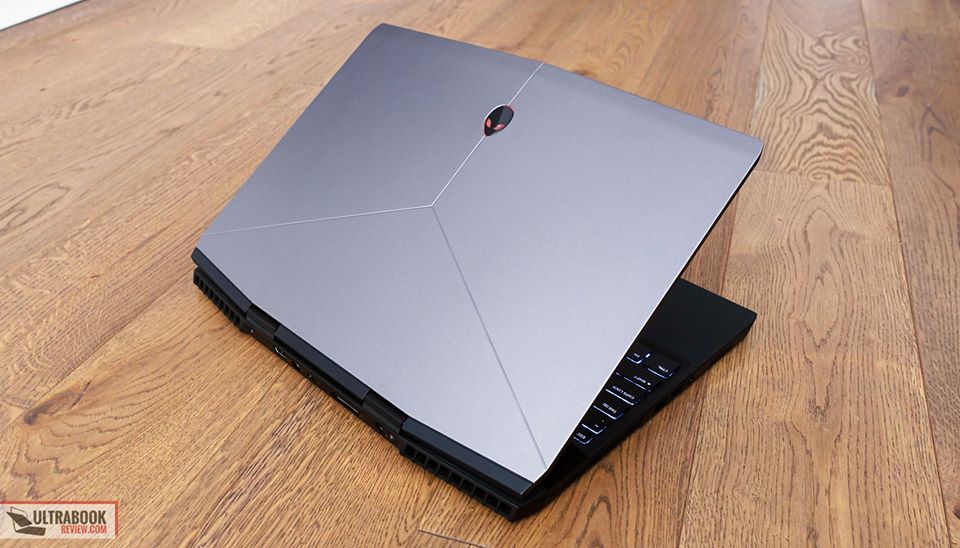 PC GAMER ET GRAPHISTE Dell Alienware M15 (2019) + Nvidia Geforce® RTX 2060 dédiée 6Go GDDR6
