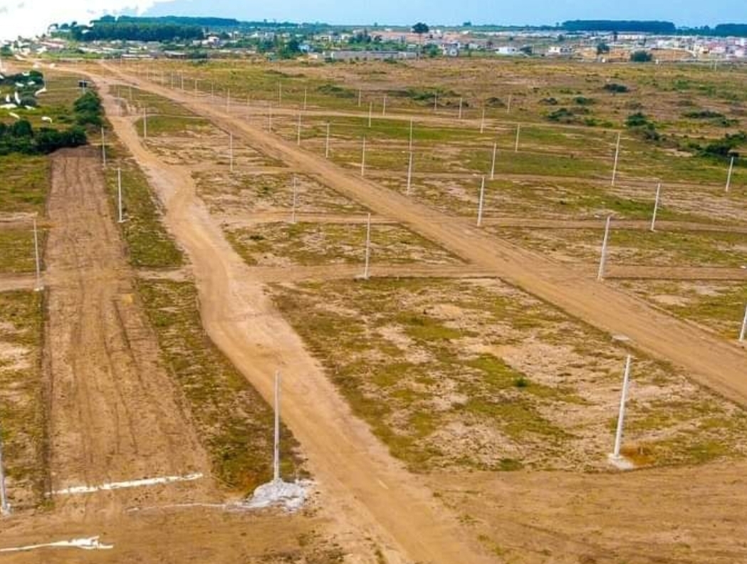 A vendre Bingerville Eloka Des terrains 300m2 400m2 et  500m2 avec ACD global