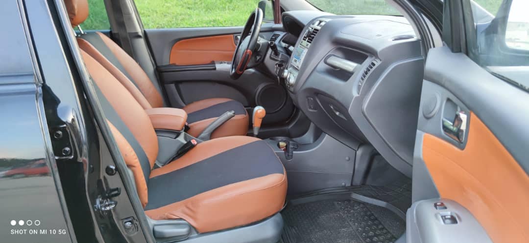 KIA SPORTAGE — photo 4