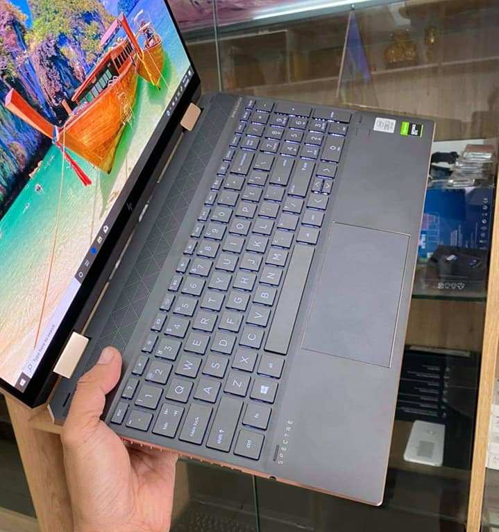 HP Spectre x360 15 - eb0043dx — photo 3