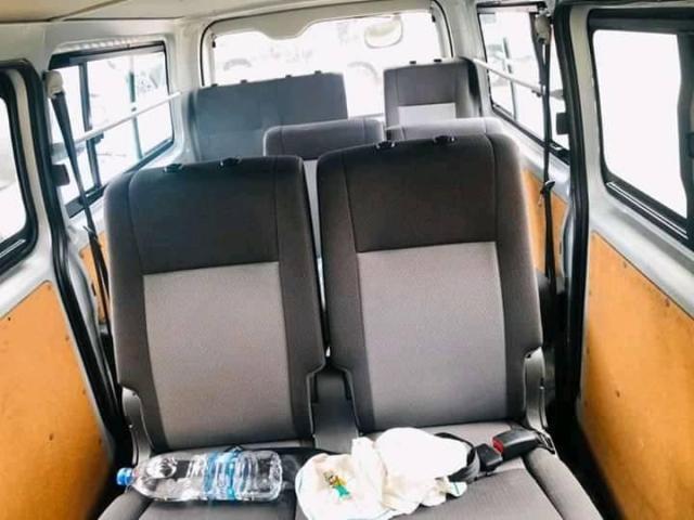 TOYOTA HIACE 2015 — photo 7