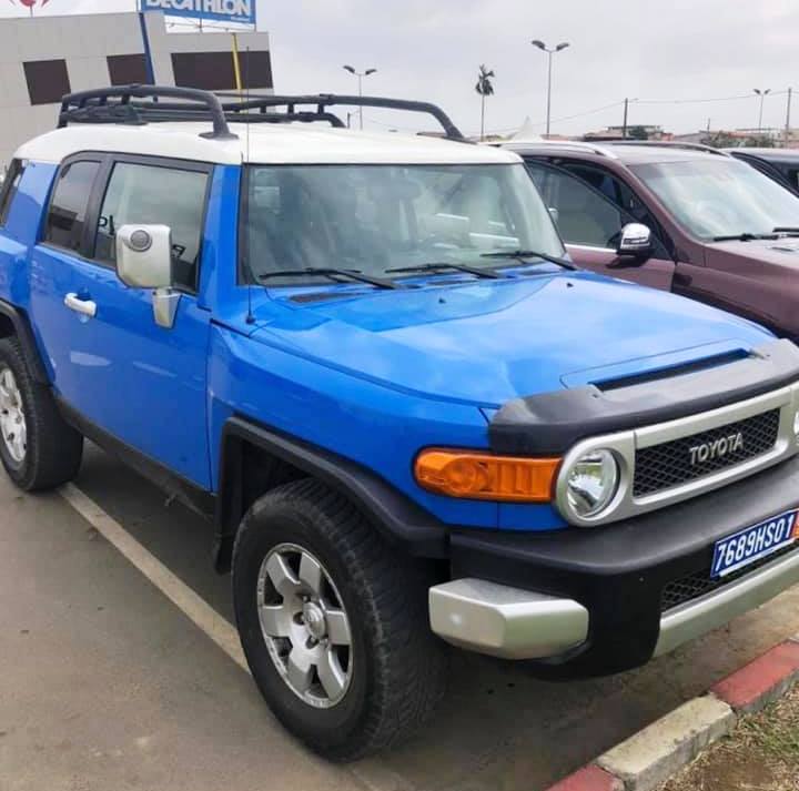 TOYOTA FJ Cruiser