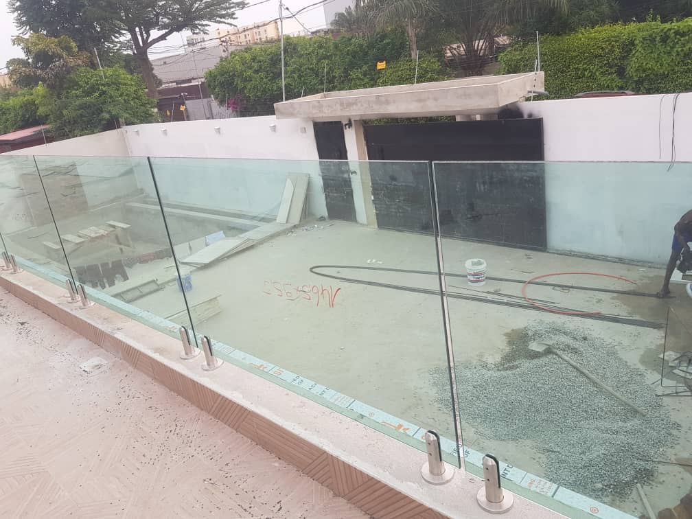 GARDE CORPS VERRE ABIDJAN — photo 3