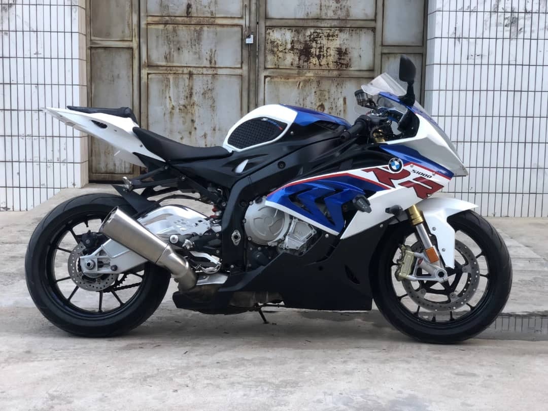BMW S1000RR — photo 2
