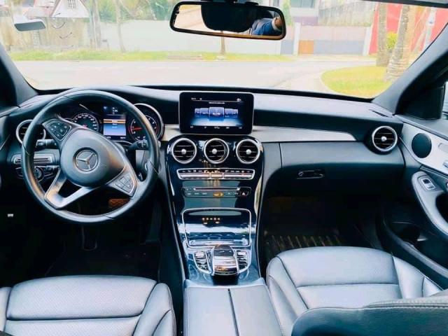 Mercedes-Benz C300 — photo 9