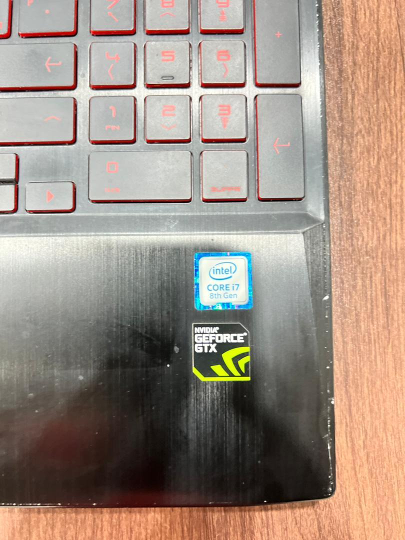 HP OMEN 16G Architecture Core i7-8750H 8G Dédié