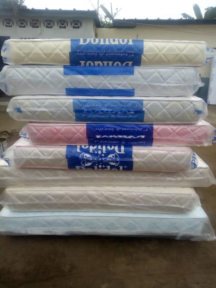 Matelas Orthopédique Et Coussins
