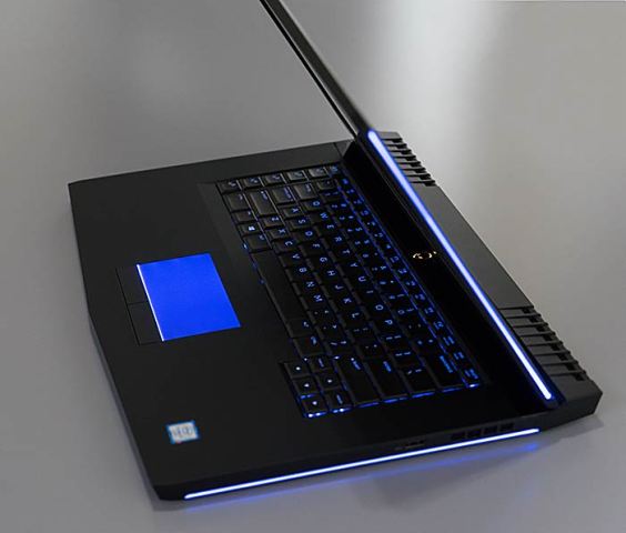 Dell Alienware 15 R3 — photo 2