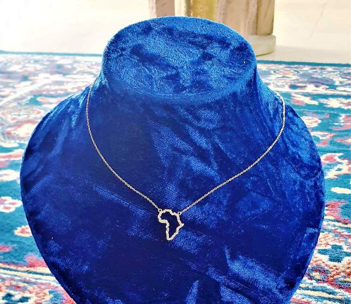 Chaine Carte d'Afrique + Boucle d'Oreille — photo 2