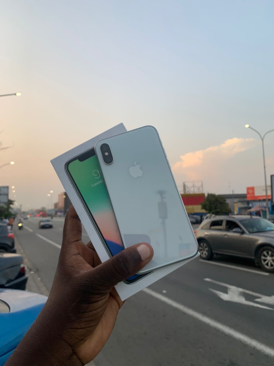 iPhone X