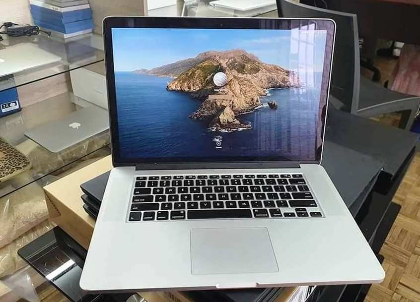 MacBook Pro - Retina — photo 2