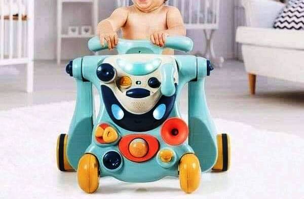 Poussette pour apprendre bébés