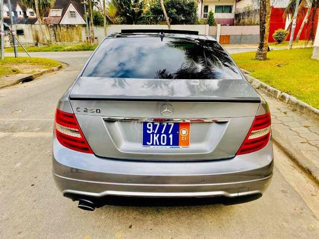 Mercedes-Benz C250 Pack AMG — photo 4