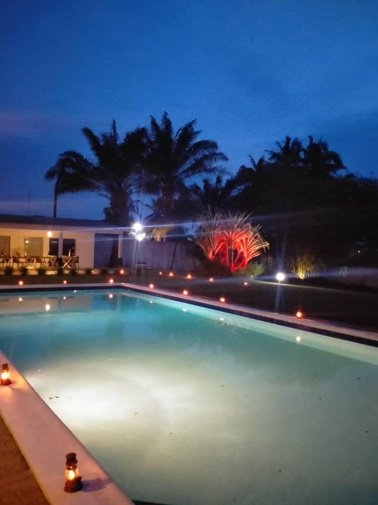 RESIDENCE MEUBLEE AVEC UN GRAND ESPACE DE PLUS DE 6500 M2 POUR EVENEMENT A ABIDJAN ,POUR VOUS ACCUEILLIR EN TOUS MOMENTS. — photo 5