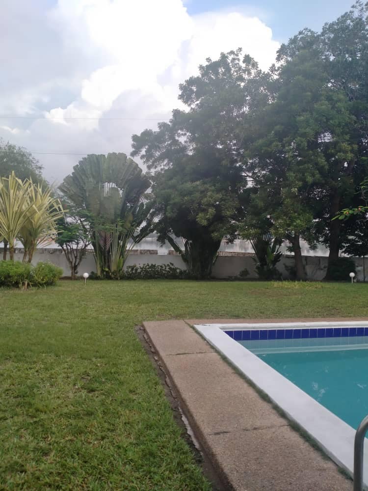 RESIDENCE MEUBLEE AVEC UN GRAND ESPACE DE PLUS DE 6500 M2 POUR EVENEMENT A ABIDJAN ,POUR VOUS ACCUEILLIR EN TOUS MOMENTS. — photo 7