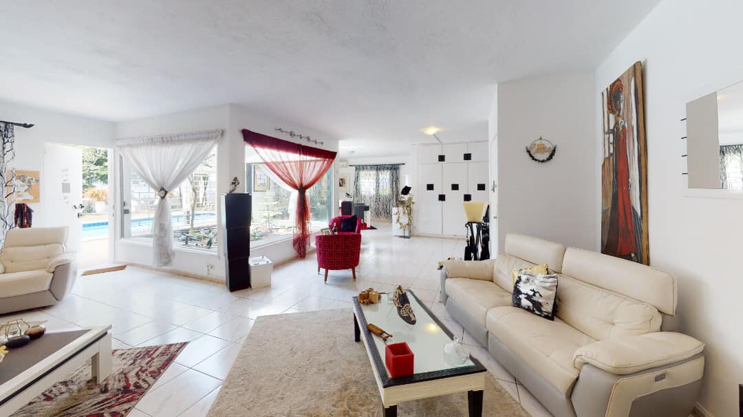 RESIDENCE MEUBLEE AVEC UN GRAND ESPACE DE PLUS DE 6500 M2 POUR EVENEMENT A ABIDJAN ,POUR VOUS ACCUEILLIR EN TOUS MOMENTS. — photo 12