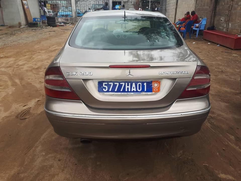 Mercedes CLK - Climatisé — photo 4