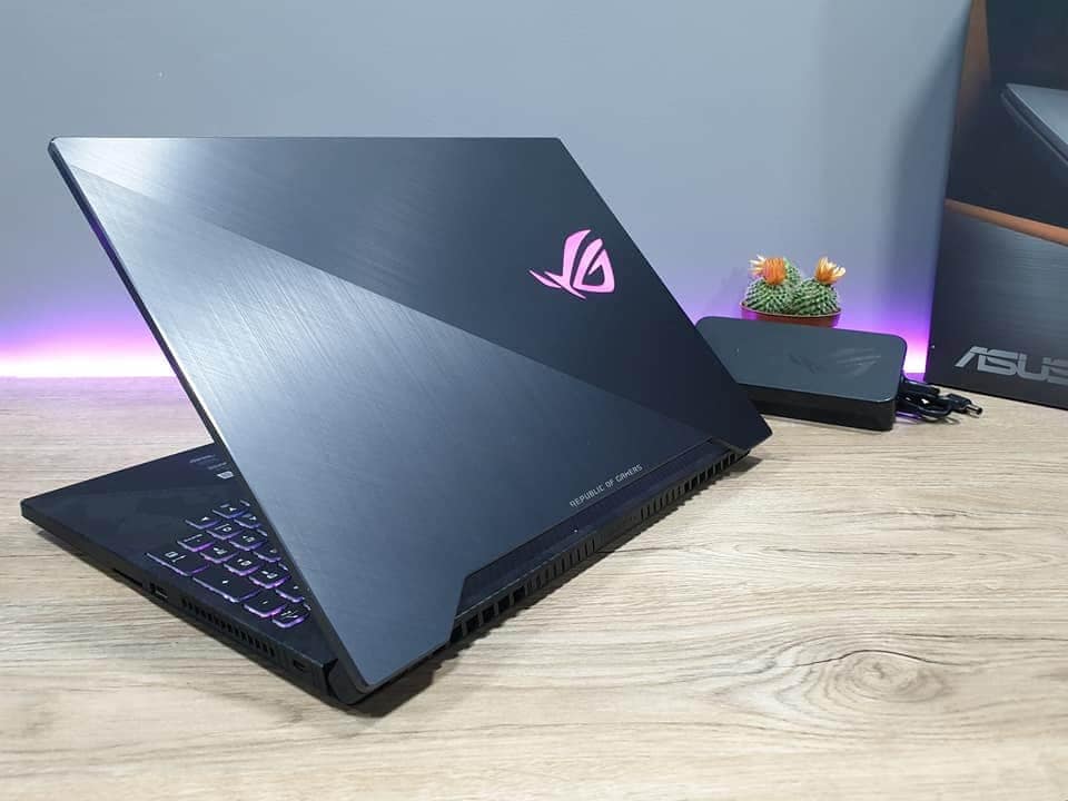 Asus ROG Strix Core i7 avec NVIDIA GeForce RTX2070 — photo 2
