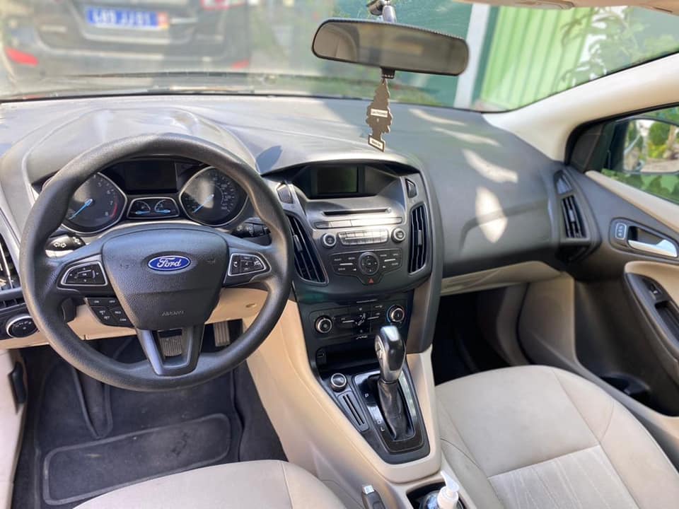 FORD FOCUS SE, ANNÉE 2015 — photo 3