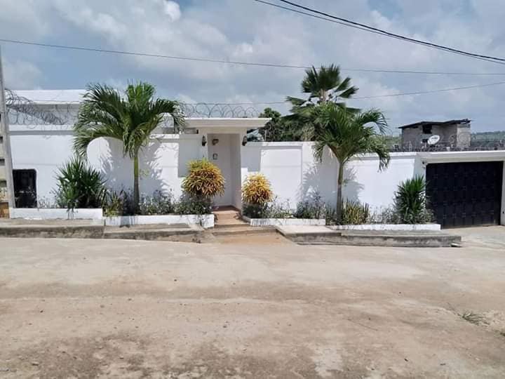 Villa basse haut standing — photo 9