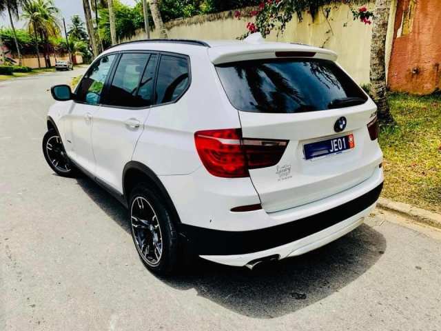 BMW X3 2014 Full Options — photo 4