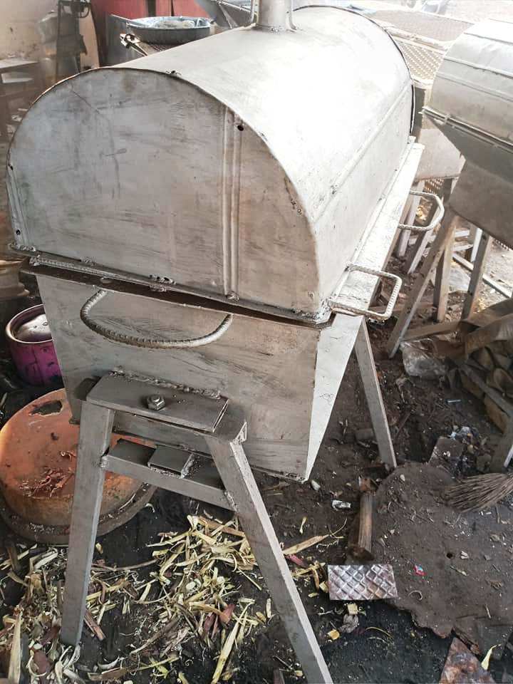 Fourneau Barbecue au Charbon et au Bois — photo 4