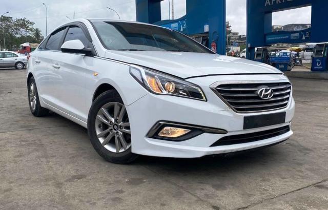 Hyundai Sonata — photo 2