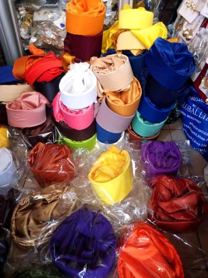 Foulards chapeaux — photo 2