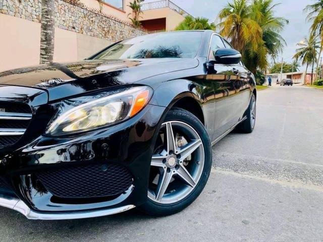 Mercedes-Benz C300 — photo 9