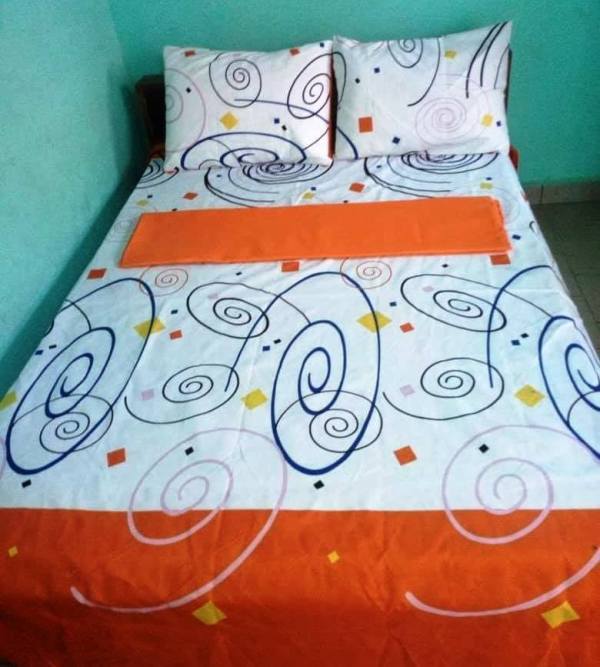 Draps Plats, Housses, Coussins De Qualité — photo 4