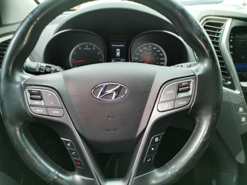 HYUNDAI SANTA Fe année 2017 — photo 9