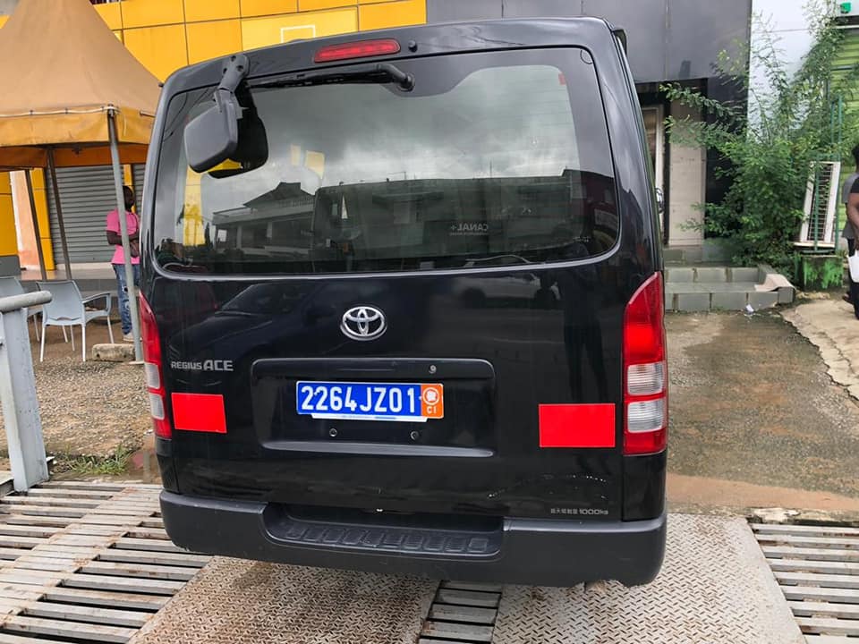 TOYOTA Regius ACE 2015 (JZ) — photo 2