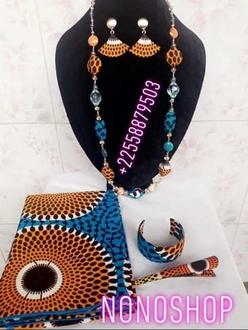 Chaînes, Boucles d'Oreilles, Bracelets et Foulards — photo 5