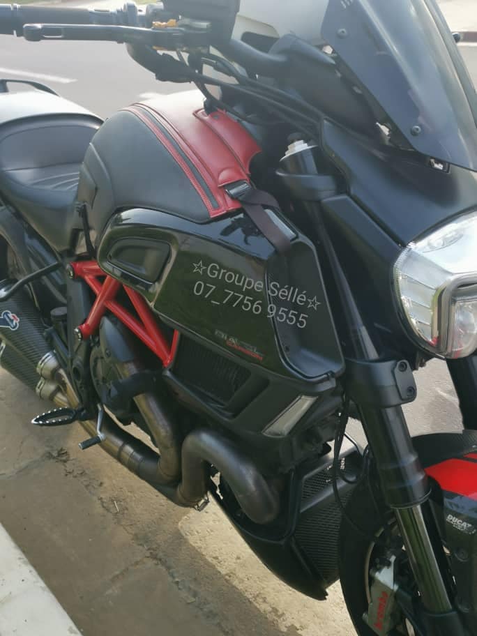 Moto ducatimonster — photo 3