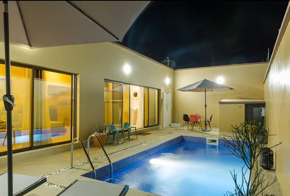 Villa Basse de 4 Pièce Avec Piscine — photo 3