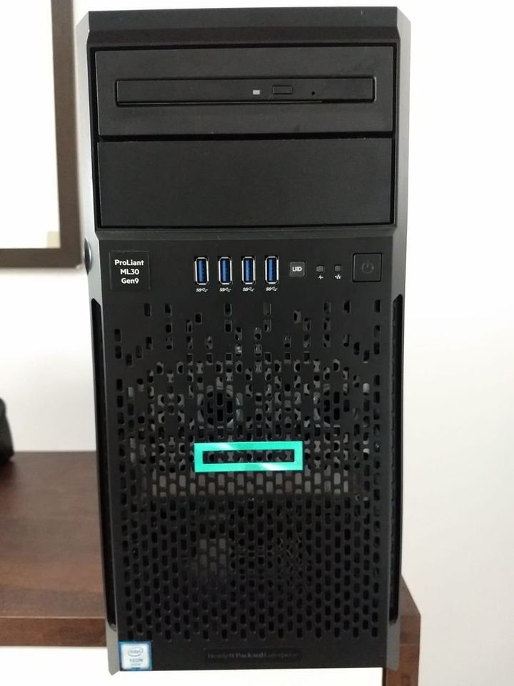 Serveur HP ProLiant ML30 — photo 3