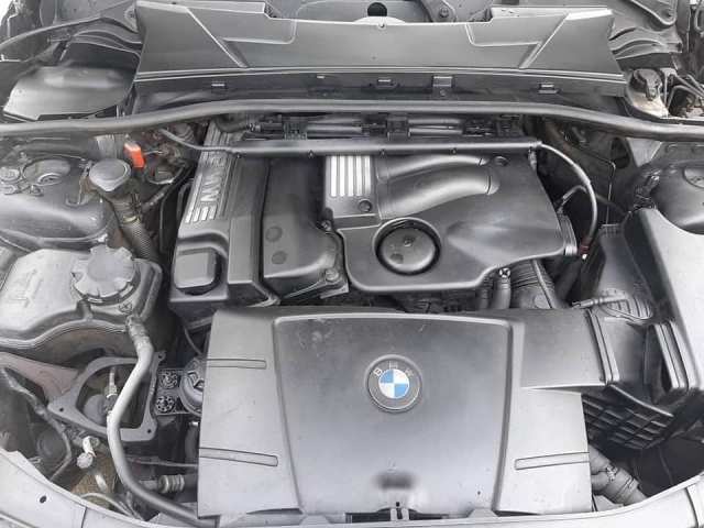 BMW E90 — photo 13