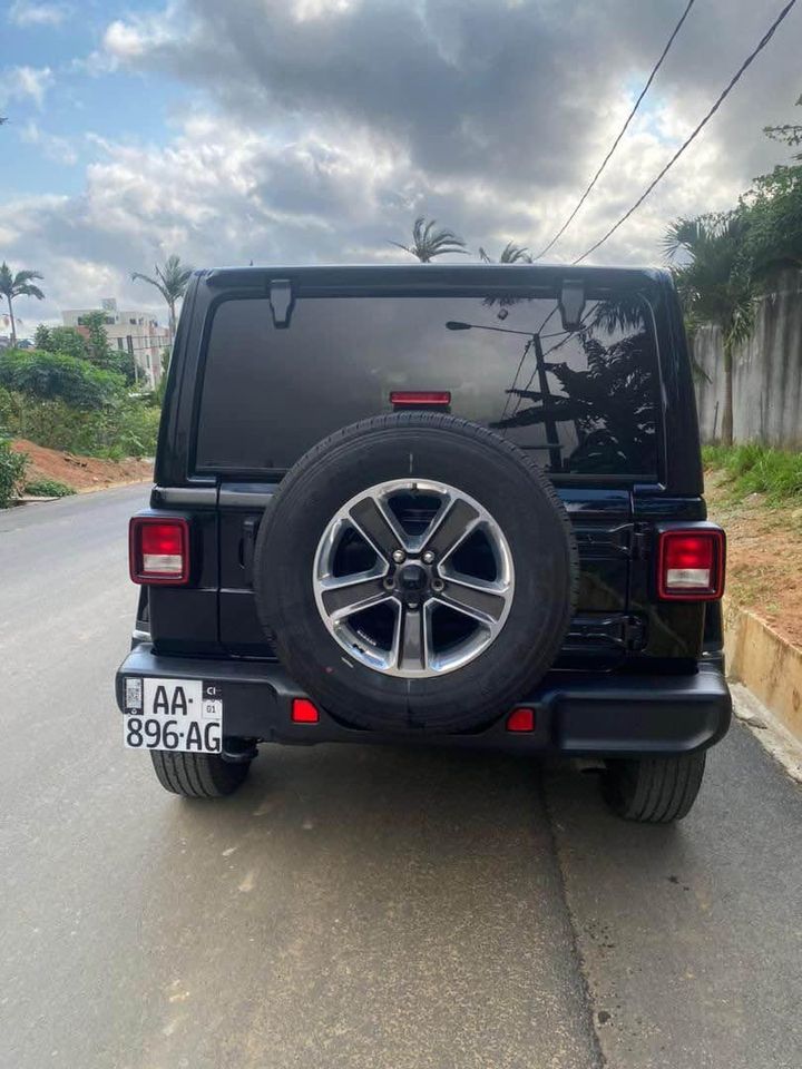JEEP SAHARA 2023 — photo 3